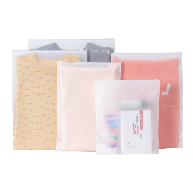 
      Τσάντα ρούχων με παγωμένο πλαστικό φερμουάρ
     </font></font>