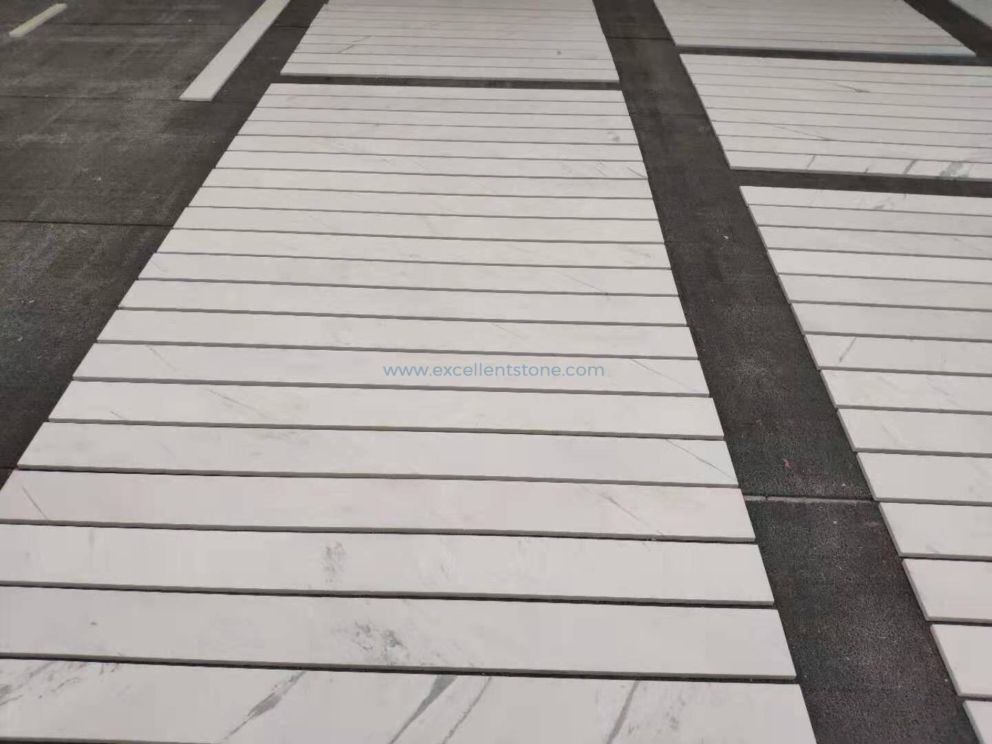 Λευκά μαρμάρινα σκαλοπάτια Sivec